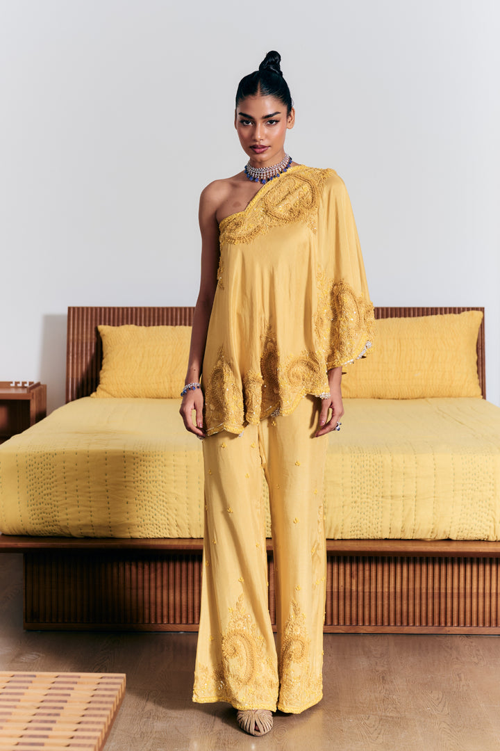 Solene Cape Set
