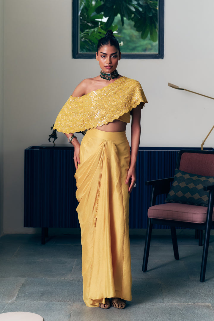 Aurelia Cape Set