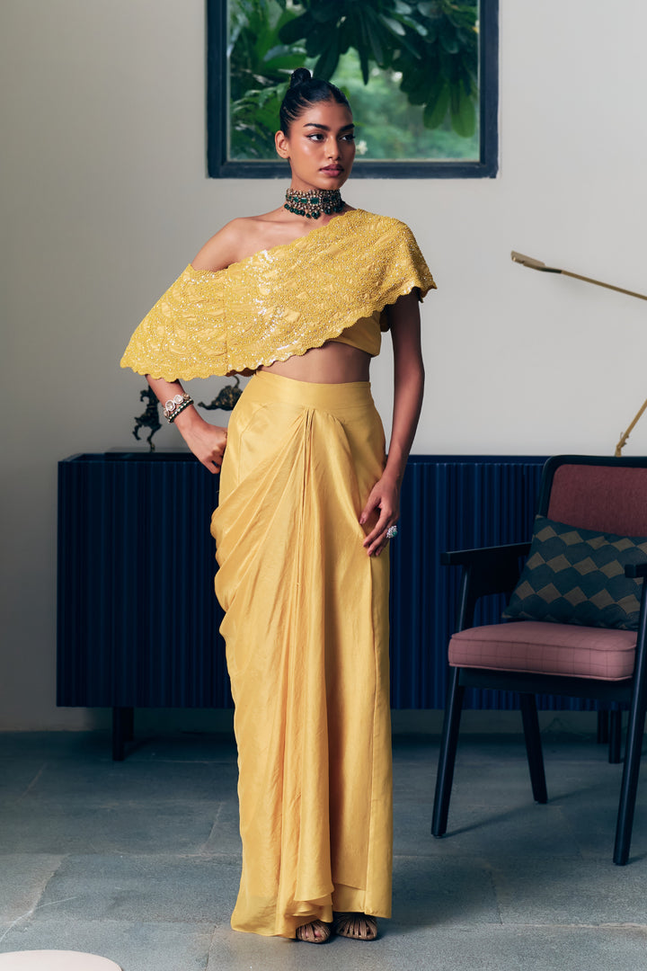 Aurelia Cape Set